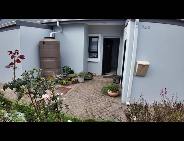 1 BEDROOM TOWNHOUSE FOR SALE IN BLUE MOUNTAIN VILLAGE